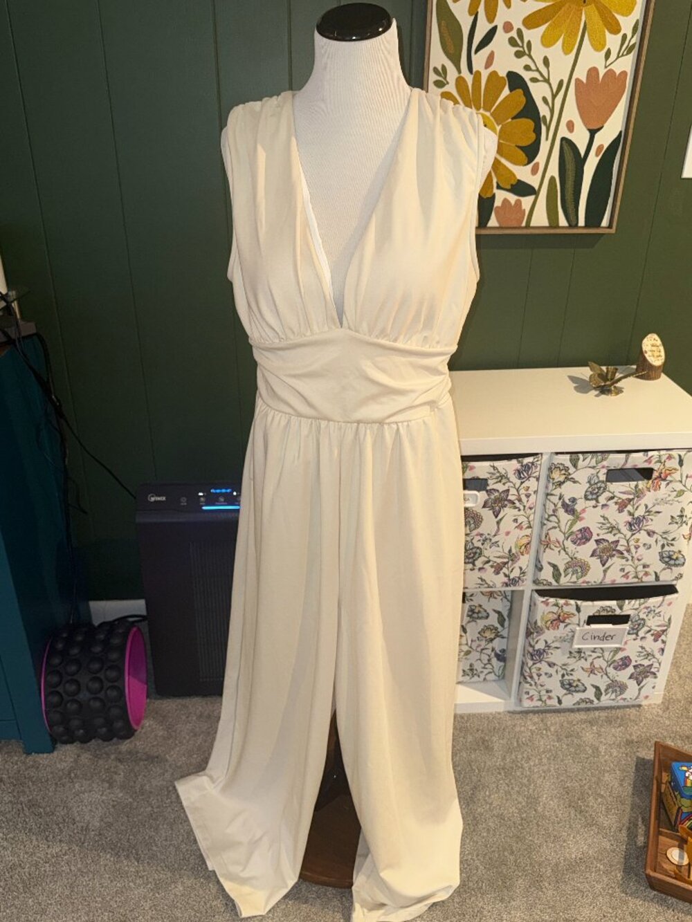 Halara V Neck Sleeveless Ruched Pocket Jumpsuit-Easy Peezy XL Cream - Picture 4 of 6